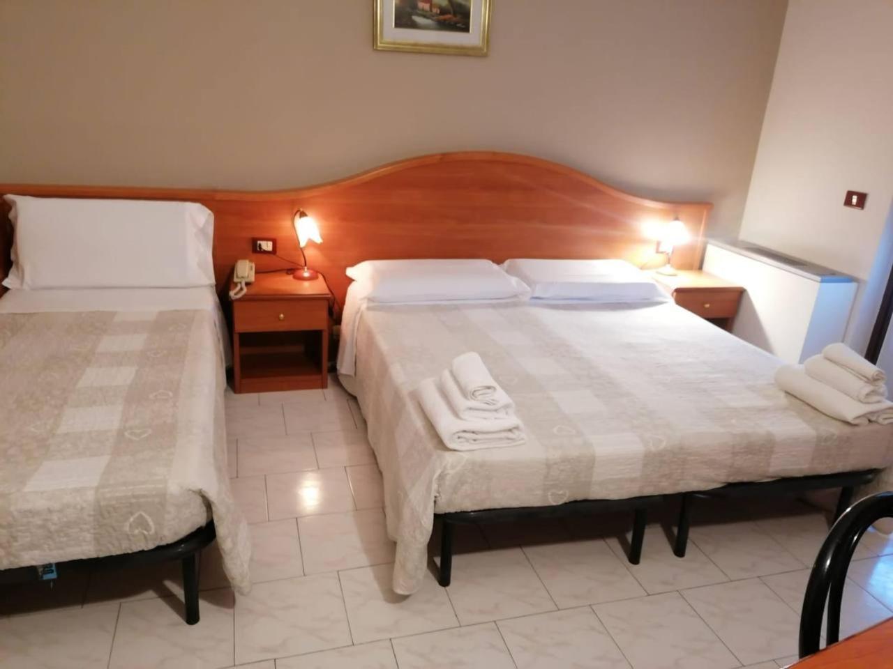 Il Leone D'Oro Hotel Telgate Ngoại thất bức ảnh